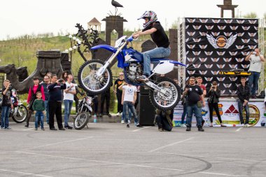 Shymkent, Kazakistan - 15 Şubat 2017: Motosiklet motorcu sezon açılış 15 Mart 2017 yılında Çimkent