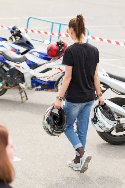 Shymkent, Kazakistan - 15 Şubat 2017: Motosiklet motorcu sezon açılış 15 Mart 2017 yılında Çimkent