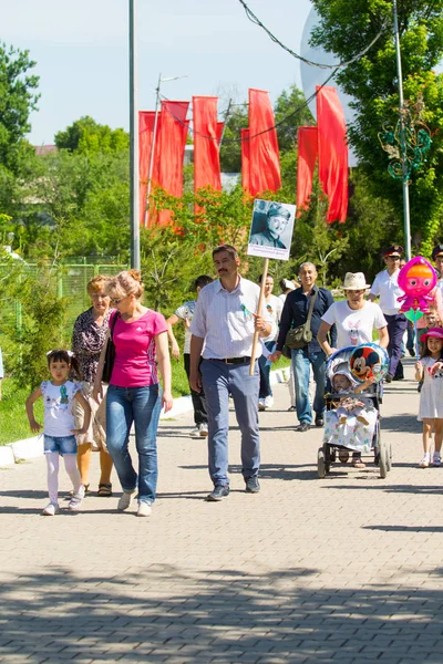 Shymkent Kazakhstan Mayo 2017 Regimiento Inmortal Festivales Populares Personas Fiesta — Foto de Stock