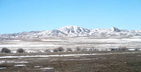 Kar bahar bozkır hills