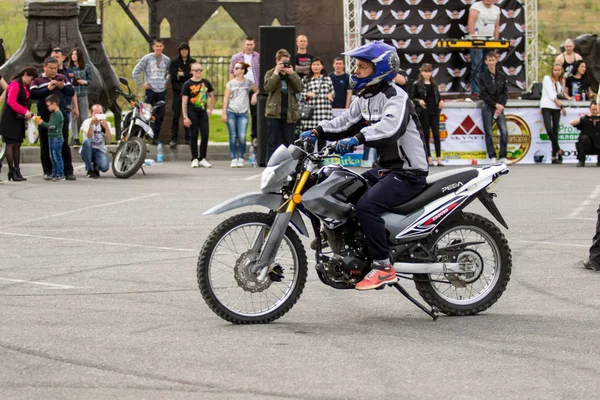 Szymkent Kazachstan Marzec 2017 Motocykle Otwarciu Sezonu Rowerzysta Mieście Szymkent — Zdjęcie stockowe