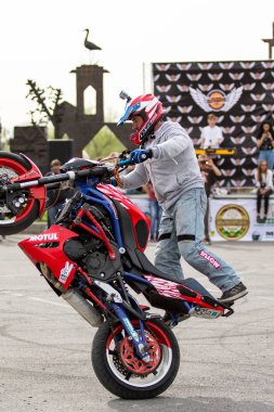 Shymkent, Kazakistan - 15 Şubat 2017: Motosiklet motorcu sezon açılış 15 Mart 2017 yılında Çimkent