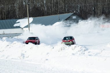 Petropavlovsk, Kazakistan - 6 Mart 2016: Fincan Urallar, Sibirya ve Kazakistan kış parça yarış. Yarış pisti Bishkul Kuzey Kazakistan 2016.