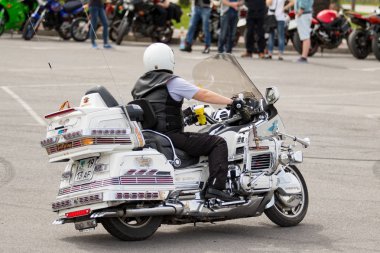 Shymkent, Kazakistan - 15 Şubat 2017: Motosiklet motorcu sezon açılış 15 Mart 2017 yılında Çimkent