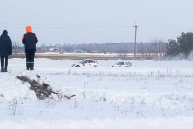 Petropavlovsk, Kazakistan - 6 Mart 2016: Fincan Urallar, Sibirya ve Kazakistan kış parça yarış. Yarış pisti Bishkul Kuzey Kazakistan 2016.