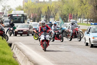 Shymkent, Kazakistan - 15 Şubat 2017: Motosiklet motorcu sezon açılış 15 Mart 2017 yılında Çimkent