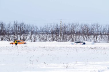 Petropavlovsk, Kazakistan - 6 Mart 2016: Fincan Urallar, Sibirya ve Kazakistan kış parça yarış. Yarış pisti Bishkul Kuzey Kazakistan 2016.