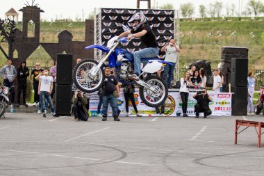 Shymkent, Kazakistan - 15 Şubat 2017: Motosiklet motorcu sezon açılış 15 Mart 2017 yılında Çimkent