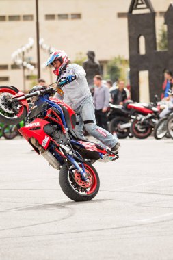 Shymkent, Kazakistan - 15 Şubat 2017: Motosiklet motorcu sezon açılış 15 Mart 2017 yılında Çimkent