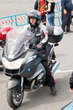 Shymkent, Kazakistan - 15 Şubat 2017: Motosiklet motorcu sezon açılış 15 Mart 2017 yılında Çimkent