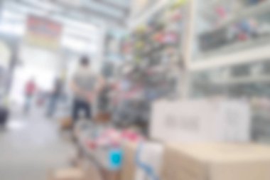 Arka plan bulanık süpermarket mağaza