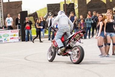 Shymkent, Kazakistan - 15 Şubat 2017: Motosiklet motorcu sezon açılış 15 Mart 2017 yılında Çimkent