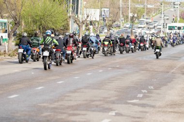 Shymkent, Kazakistan - 15 Şubat 2017: Motosiklet motorcu sezon açılış 15 Mart 2017 yılında Çimkent