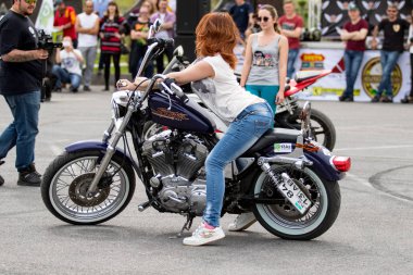 Shymkent, Kazakistan - 15 Şubat 2017: Motosiklet motorcu sezon açılış 15 Mart 2017 yılında Çimkent