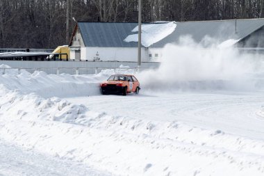 Petropavlovsk, Kazakistan - 6 Mart 2016: Fincan Urallar, Sibirya ve Kazakistan kış parça yarış. Yarış pisti Bishkul Kuzey Kazakistan 2016.