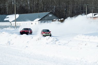 Petropavlovsk, Kazakistan - 6 Mart 2016: Fincan Urallar, Sibirya ve Kazakistan kış parça yarış. Yarış pisti Bishkul Kuzey Kazakistan 2016.