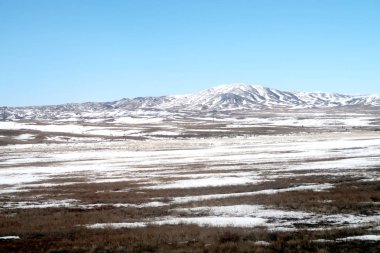Kar bahar bozkır hills