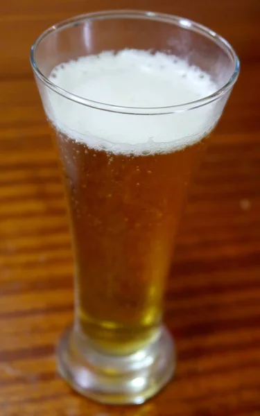 Vaso Cerveza Con Gotas —  Fotos de Stock