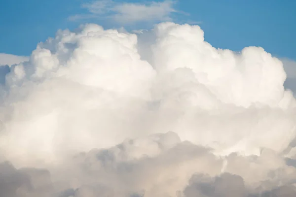 White Powerfully Cumulus Clouds Sky Cumulonimbus — Stock Photo, Image