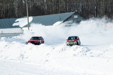 Petropavlovsk, Kazakistan - 6 Mart 2016: Fincan Urallar, Sibirya ve Kazakistan kış parça yarış. Yarış pisti Bishkul Kuzey Kazakistan 2016.
