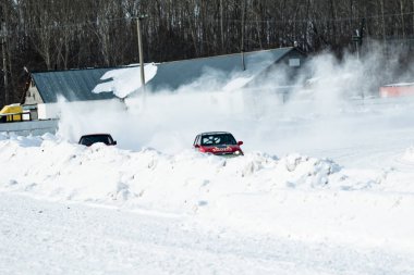 Petropavlovsk, Kazakistan - 6 Mart 2016: Fincan Urallar, Sibirya ve Kazakistan kış parça yarış. Yarış pisti Bishkul Kuzey Kazakistan 2016.