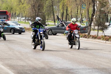 Shymkent, Kazakistan - 15 Şubat 2017: Motosiklet motorcu sezon açılış 15 Mart 2017 yılında Çimkent