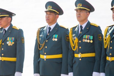 Shymkent, Kazakistan 9 Mayıs 2017: Ölümsüz alayı. Halk festivaller insan. Büyük Vatanseverlik Savaşı 1941-1945, Kızıl Ordu ve Sovyet halkının Zafer Bayramı.