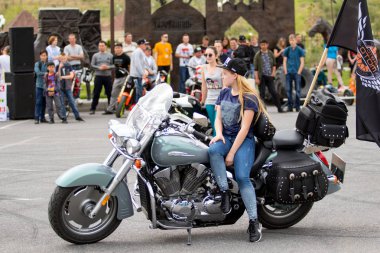 Shymkent, Kazakistan - 15 Şubat 2017: Motosiklet motorcu sezon açılış 15 Mart 2017 yılında Çimkent