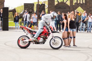 Shymkent, Kazakistan - 15 Şubat 2017: Motosiklet motorcu sezon açılış 15 Mart 2017 yılında Çimkent