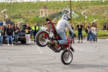 Shymkent, Kazakistan - 15 Şubat 2017: Motosiklet motorcu sezon açılış 15 Mart 2017 yılında Çimkent