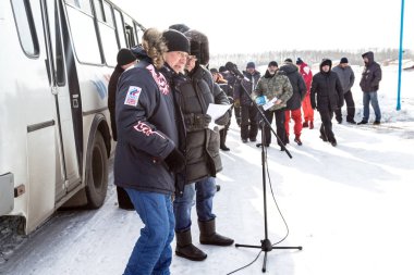Petropavlovsk, Kazakistan - 6 Mart 2016: Fincan Urallar, Sibirya ve Kazakistan kış parça yarış. Yarış pisti Bishkul Kuzey Kazakistan 2016.