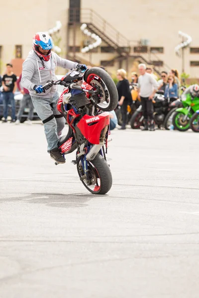 Shymkent, Kazakistan - 15 Şubat 2017: Motosiklet motorcu sezon açılış 15 Mart 2017 yılında Çimkent