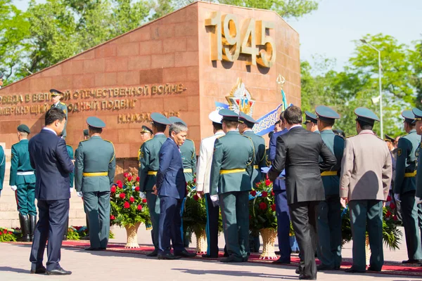 Shymkent Kazakistan Mayıs 2017 Ölümsüz Alayı Halk Festivaller Insan Büyük — Stok fotoğraf