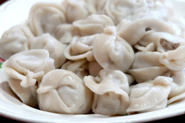 Dumplings Een Plaat Voedsel — Stockfoto