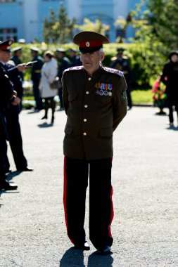 Petropavlovsk, Kazakistan - 9 Mayıs 2016: 9 Mayıs 2016 Petropavlovsk, Kazakistan'daki zafer günü. Ölü savaş anısına. Üyeler mutlu.