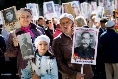 Petropavlovsk 9 Mayıs 2016: sakinleri unutulmaz Alayı 