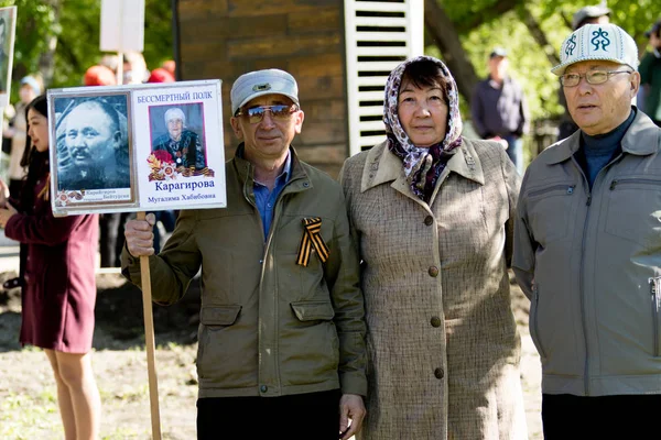 Petropavlovsk 9 Mayıs 2016: sakinleri unutulmaz Alayı 