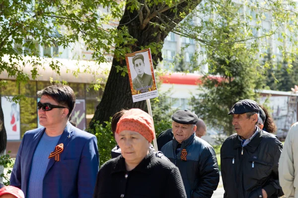 Petropavlovsk 9 Mayıs 2016: sakinleri unutulmaz Alayı 