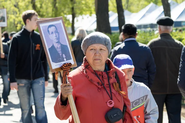 Petropavlovsk 9 Mayıs 2016: sakinleri unutulmaz Alayı 