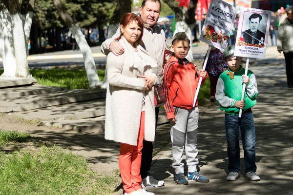 Petropavlovsk 9 Mayıs 2016: sakinleri unutulmaz Alayı 