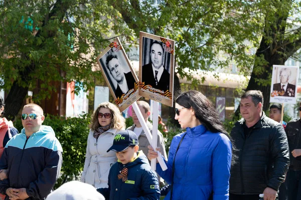 Petropavlovsk 9 Mayıs 2016: sakinleri unutulmaz Alayı 