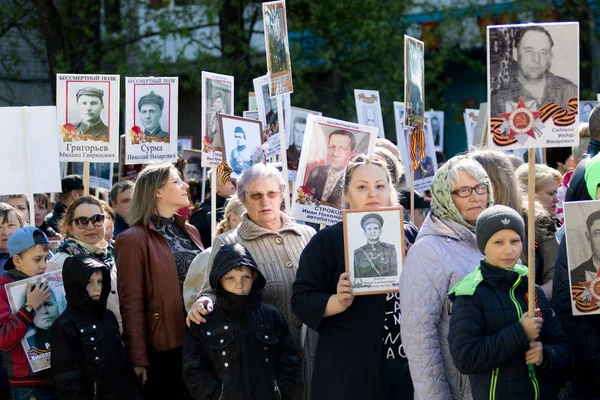 Petropavlovsk 9 Mayıs 2016: sakinleri unutulmaz Alayı 