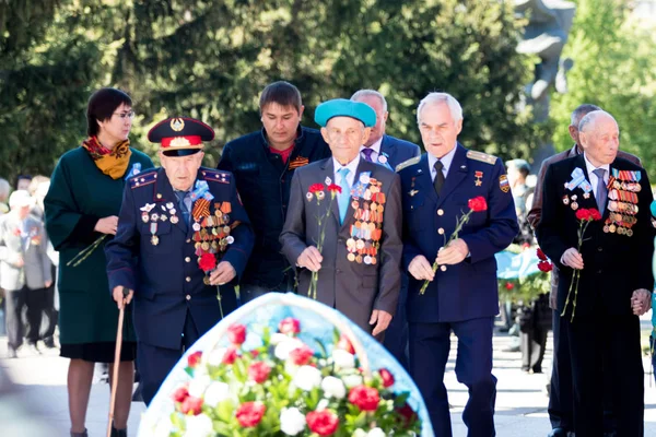 Petropavlovsk Maio 2016 Residentes Procissão Memorável Regimento Imortal Maio 2016 — Fotografia de Stock