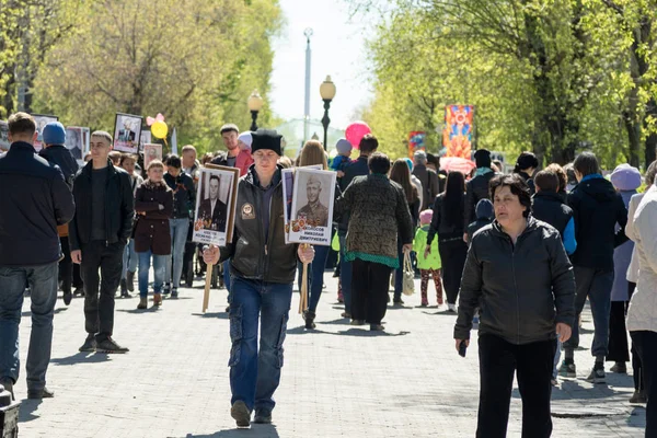 Petropavlovsk 9 Mayıs 2016: sakinleri unutulmaz Alayı 