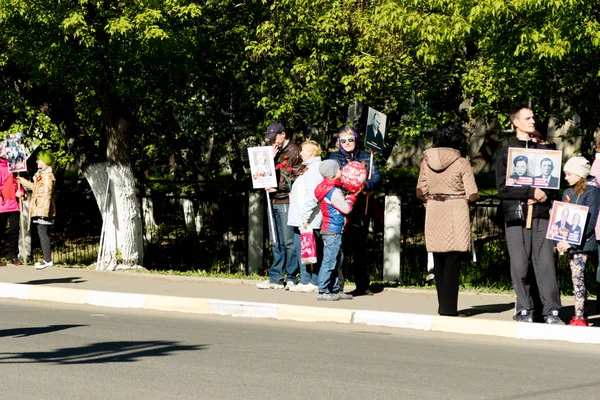 Petropavlovsk 9 Mayıs 2016: sakinleri unutulmaz Alayı 