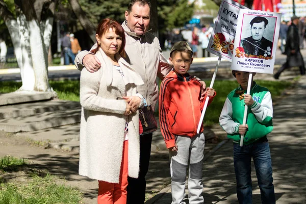 Petropavlovsk 9 Mayıs 2016: sakinleri unutulmaz Alayı 