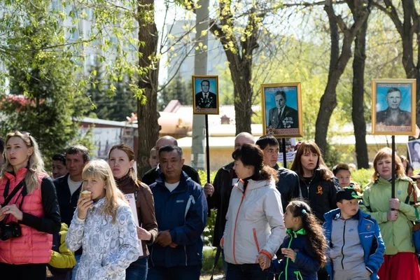 Petropavlovsk 9 Mayıs 2016: sakinleri unutulmaz Alayı 