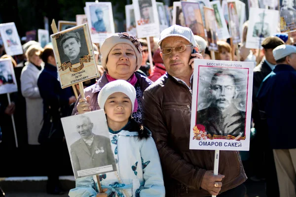 Petropavlovsk 9 Mayıs 2016: sakinleri unutulmaz Alayı 