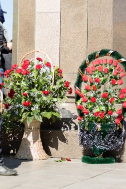 Petropavlovsk, Kazakistan - 9 Mayıs 2016: 9 Mayıs 2016 Petropavlovsk, Kazakistan'daki zafer günü. Ölü savaş anısına. Üyeler mutlu.