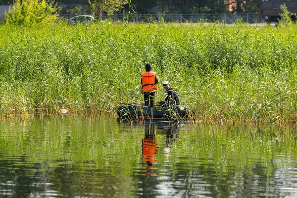 Petropavlovsk Kazajstán Julio 2018 Pescadores Personas Botes Goma Los Peces — Foto de Stock